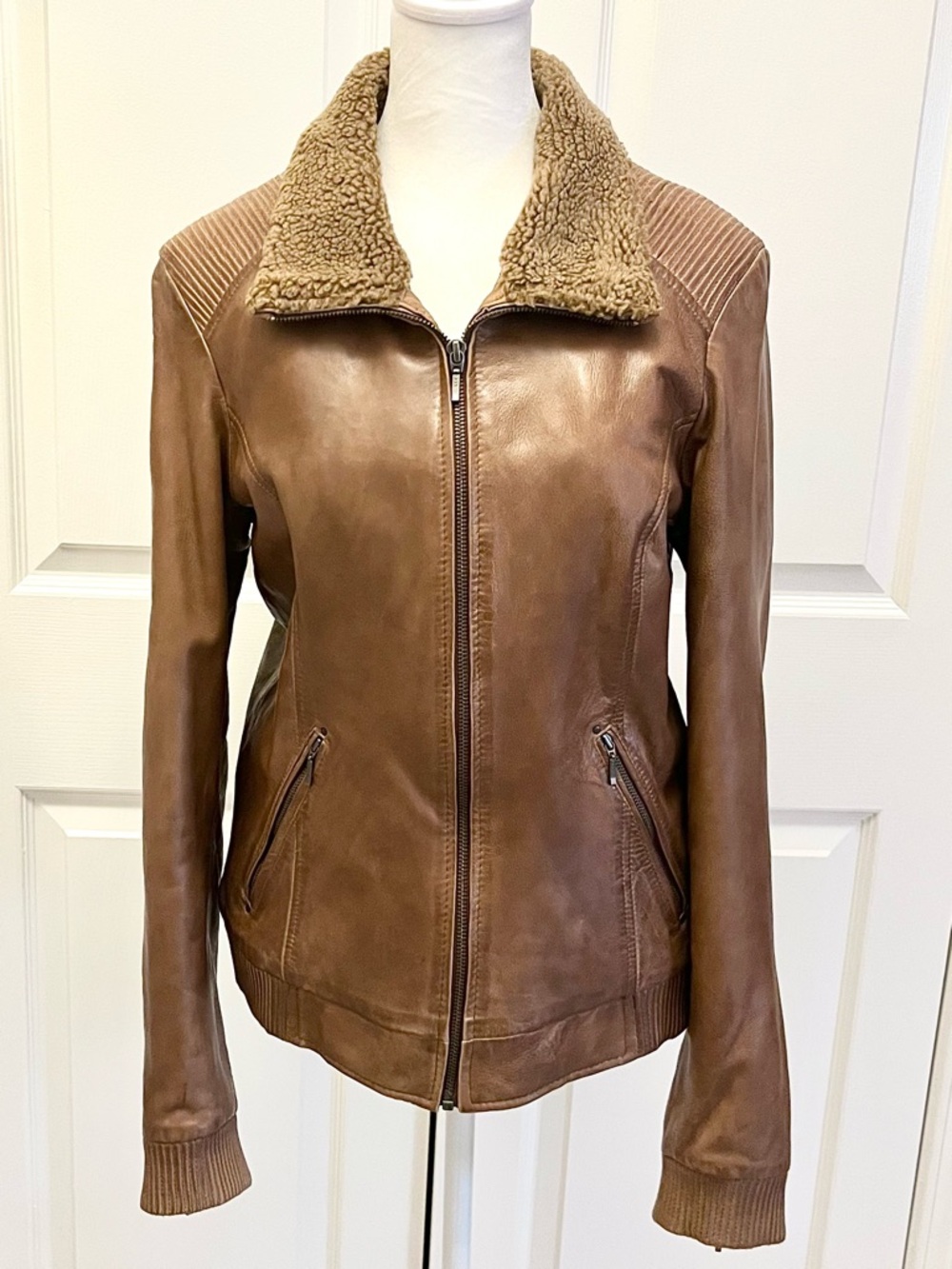 Danier Brown Leather Jacket Sherpa Collar Classic Zip Size S